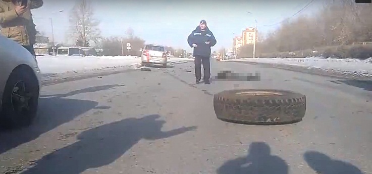 Он сам упал: омичи рассказали подробности наезда на пешехода учебным автомобилем Он сам упал: омичи рассказали подробности наезда на пешехода учебным автомобилем