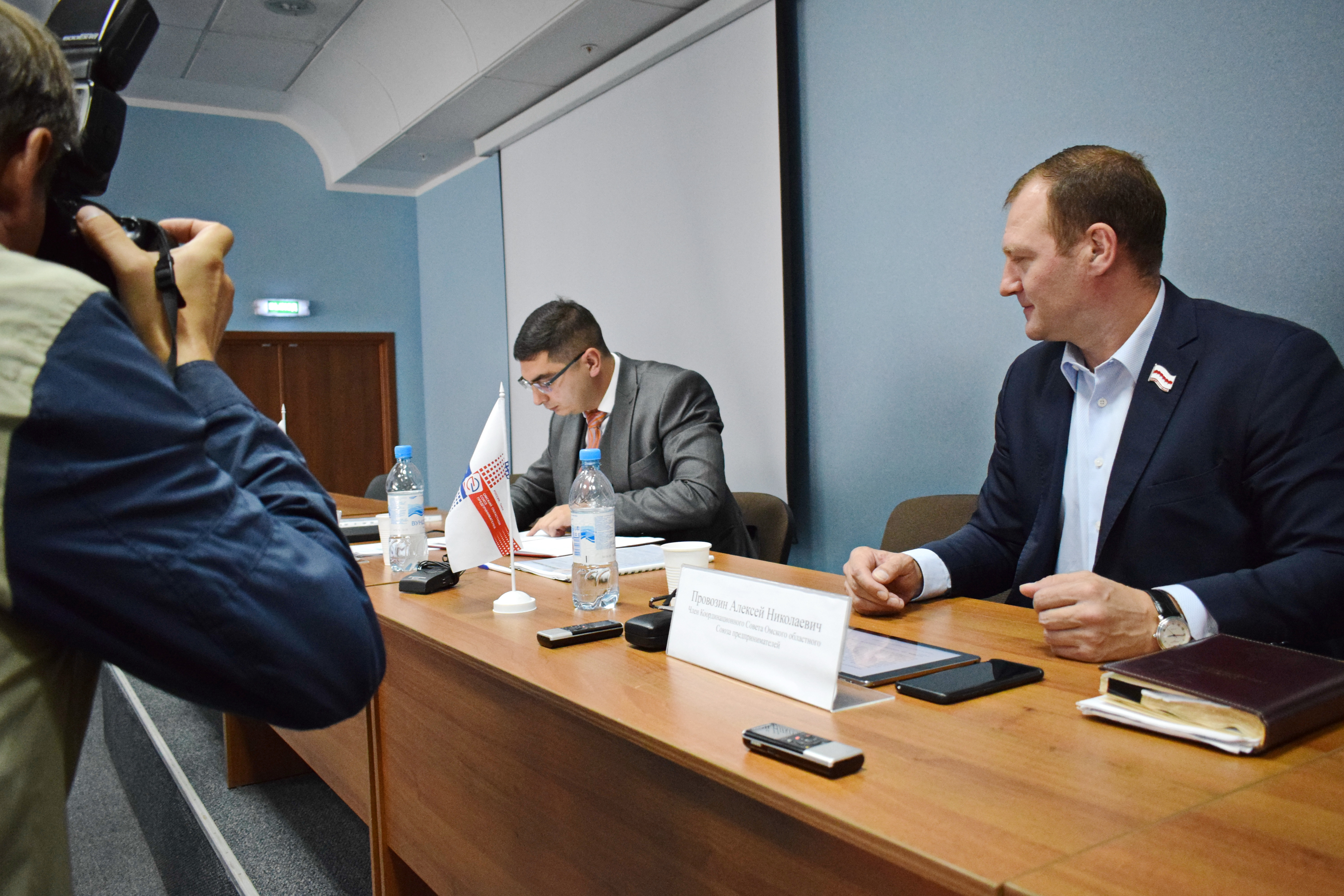 В Омской области региональный оператор и бизнес-сообщество подписали соглашение о сотрудничестве В Омской области региональный оператор и бизнес-сообщество подписали соглашение о сотрудничестве