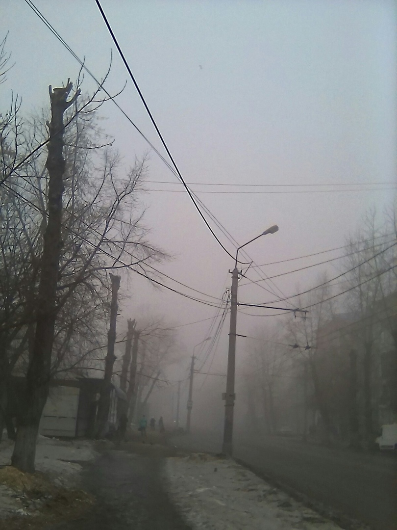 Омичи делятся фотографиями опустившегося на Омск густого тумана Омичи делятся фотографиями опустившегося на Омск густого тумана