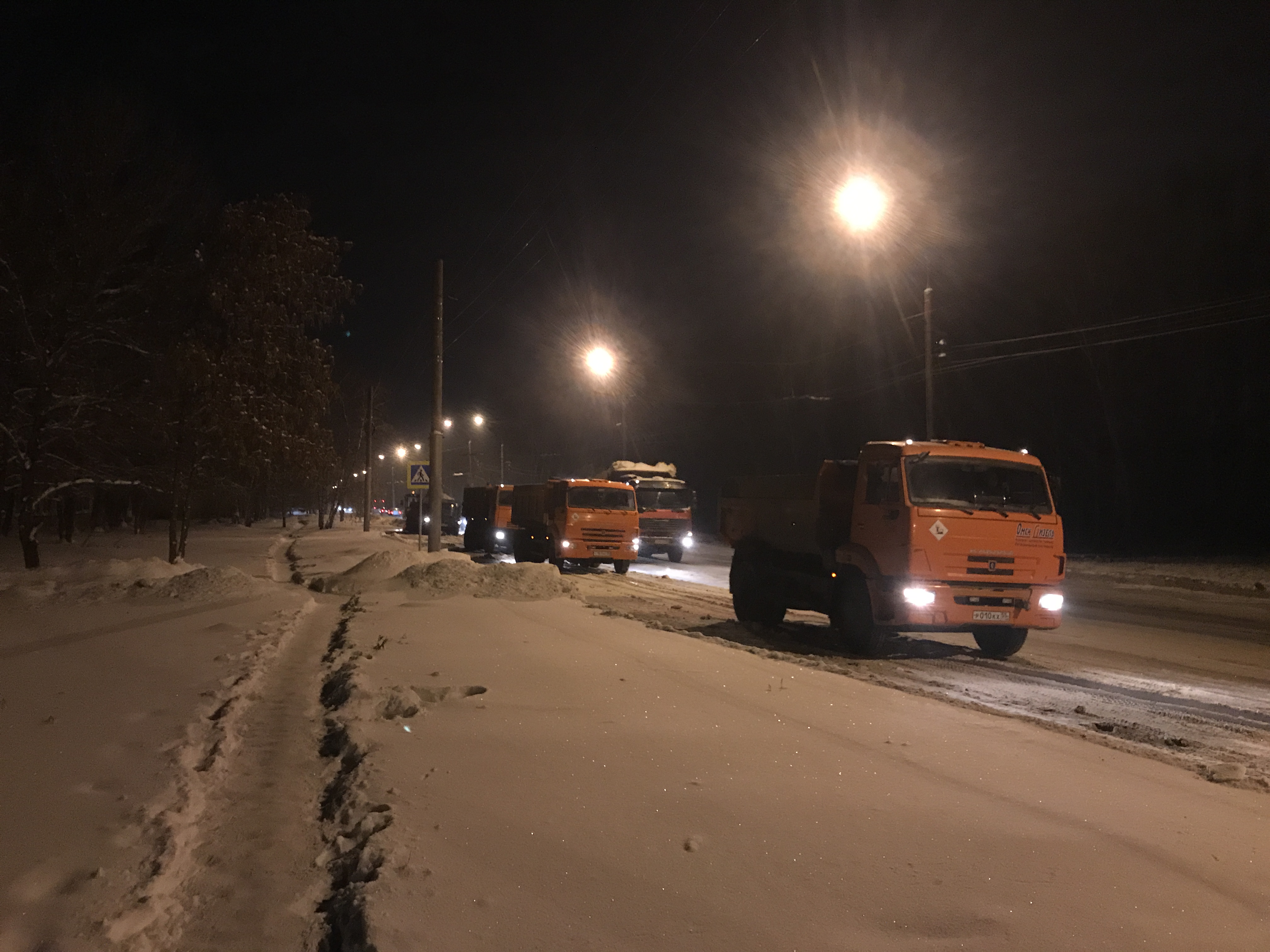 Дорожники показали подготовку дорог Омска к Новому году Дорожники показали подготовку дорог Омска к Новому году