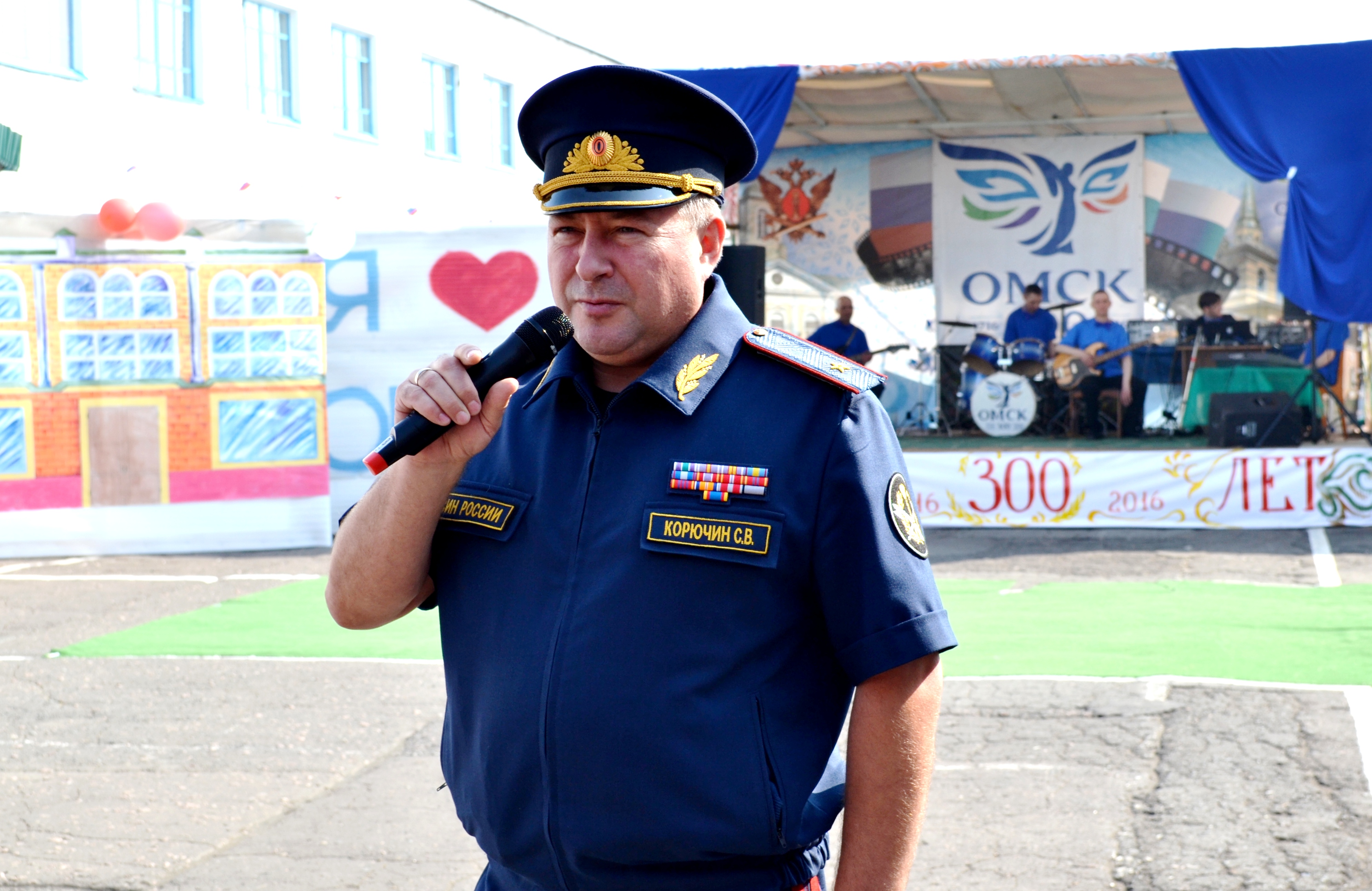 Добро пожаловать в тюрьму: омская колония открыла двери для родственников заключенных Добро пожаловать в тюрьму: омская колония открыла двери для родственников заключенных