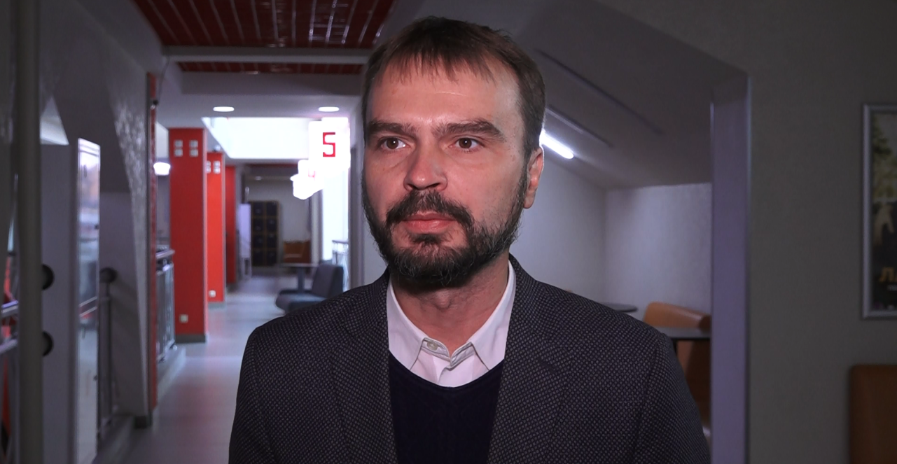 В Омске депутаты Сахань и Корольков сводили пенсионеров в кино ко Дню пожилого человека В Омске депутаты Сахань и Корольков сводили пенсионеров в кино ко Дню пожилого человека