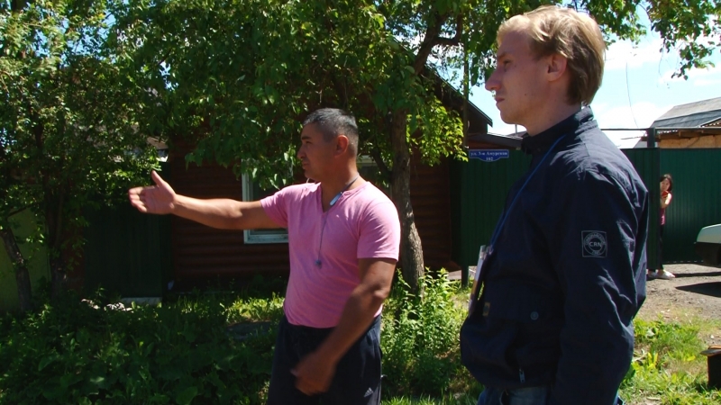 «Выхожу – кровь по всей дороге»: жители Амурского поселка перегородили проезд после смертельного ДТП «Выхожу – кровь по всей дороге»: жители Амурского поселка перегородили проезд после смертельного ДТП