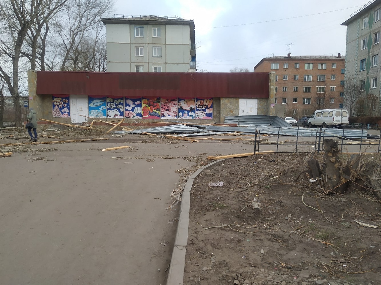 Ночной ураган в Омске. Последствия – повреждено более 70 объектов