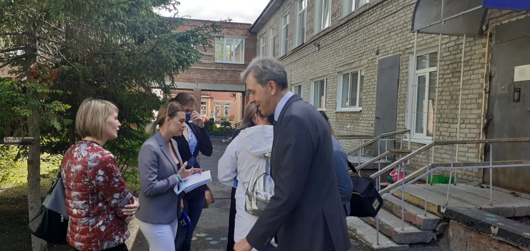 Когда помощь депутата – реальное дело: Инна Гомолко помогла детскому саду с ремонтом крыши Когда помощь депутата – реальное дело: Инна Гомолко помогла детскому саду с ремонтом крыши