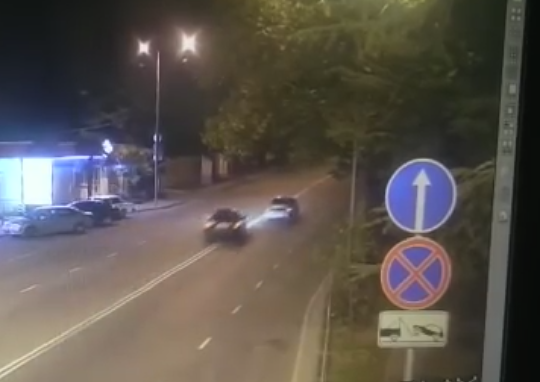 Омич и его спутница погибли в Сочи, врезавшись на Subaru в дерево