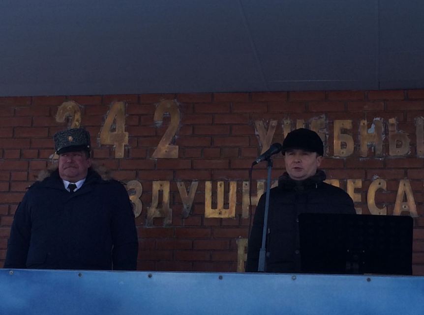 Военнослужащих 242 учебного центра ВДВ наградили медалями Манякина