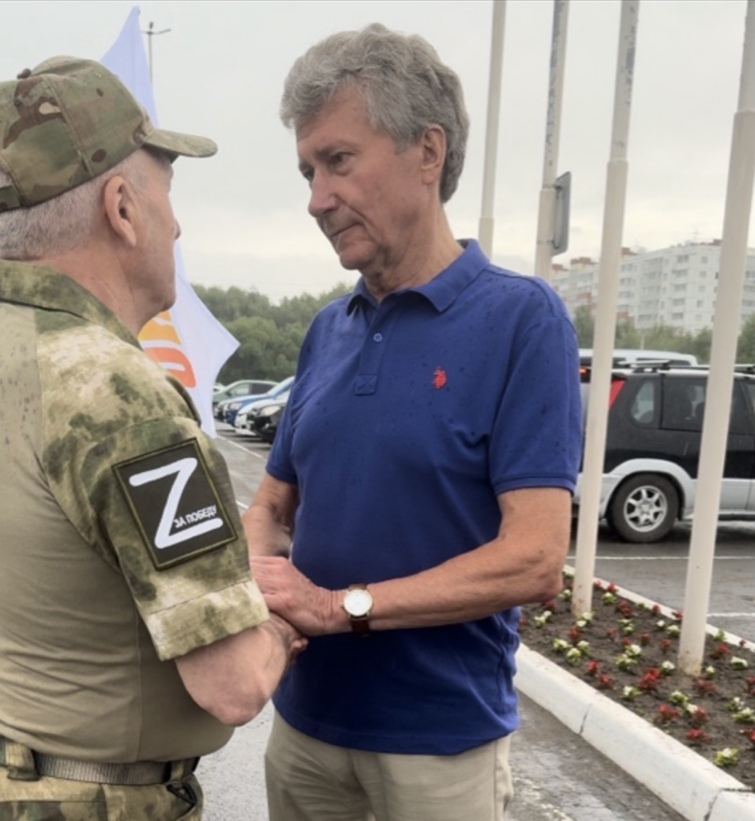 Сергей Оркиш: «Нашим бойцам на СВО нужна поддержка, мы отправляем автомобиль с полной уверенностью в нашей победе» Сергей Оркиш: «Нашим бойцам на СВО нужна поддержка, мы отправляем автомобиль с полной уверенностью в нашей победе»