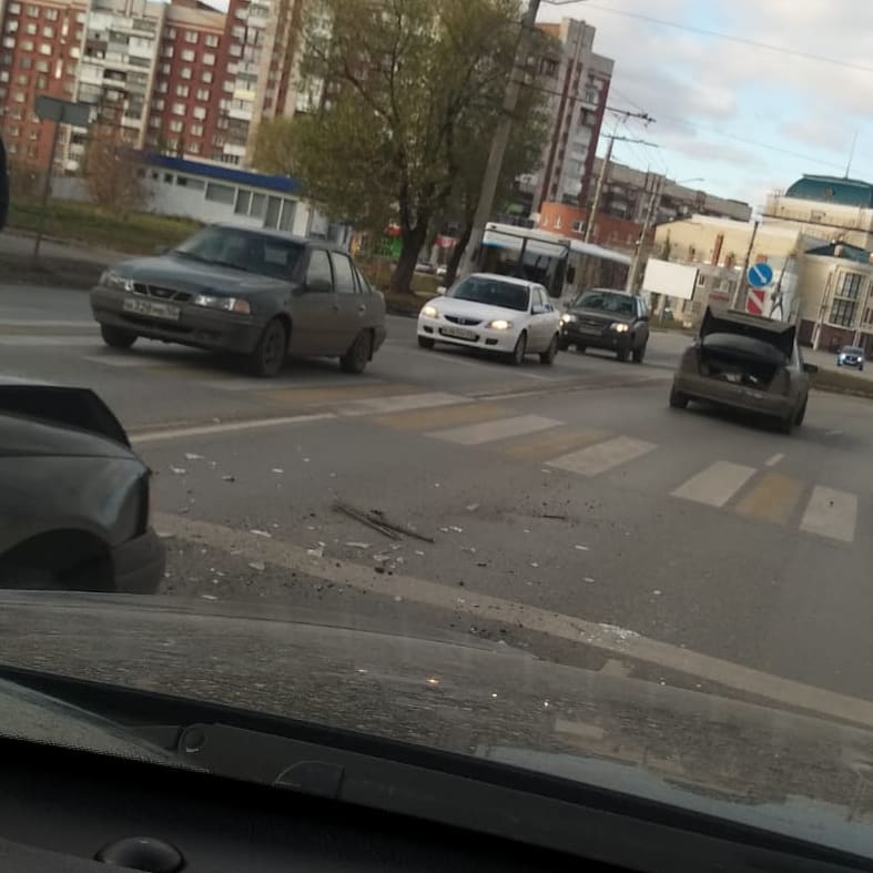 Омич тормозил 50 метров, дабы избежать аварии – не помогло