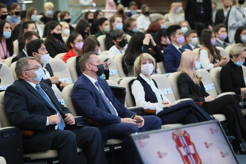 В Омске стартовала деловая программа форума молодых лидеров «Россия – Центрально-Азиатский регион» В Омске стартовала деловая программа форума молодых лидеров «Россия – Центрально-Азиатский регион»