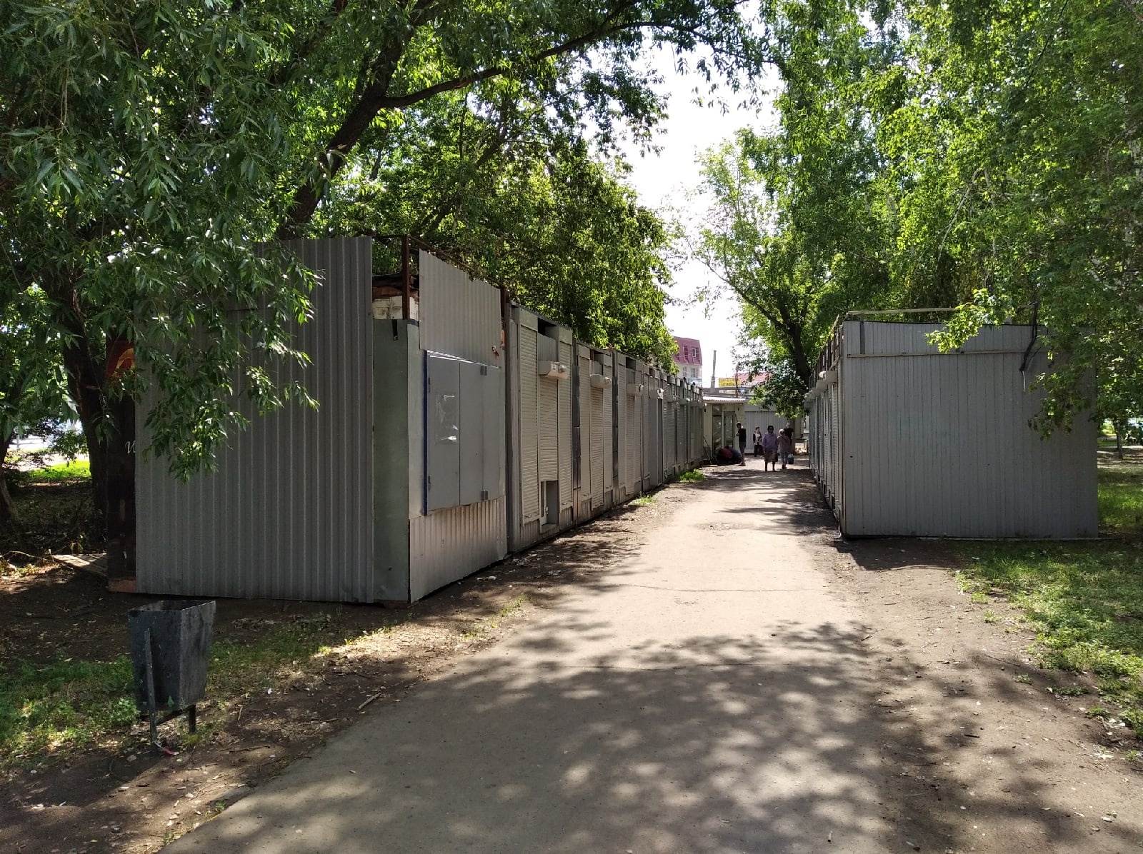Депутат горсовета Концедалов помогает найти компромисс возмущенным ярмаркой омичам с муниципалитетом Депутат горсовета Концедалов помогает найти компромисс возмущенным ярмаркой омичам с муниципалитетом