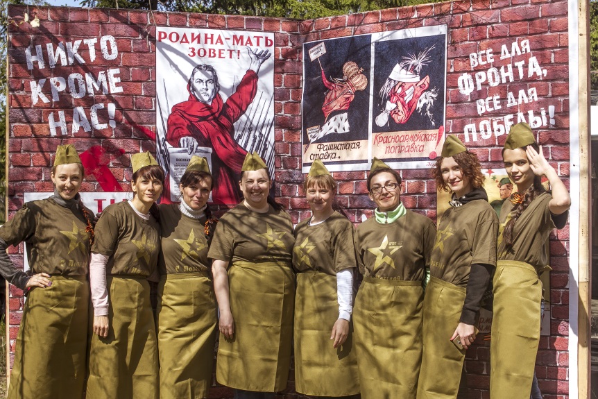Омичи оценили солдатскую кашу от «Оплота» и «Омских кабельных сетей» Омичи оценили солдатскую кашу от «Оплота» и «Омских кабельных сетей»