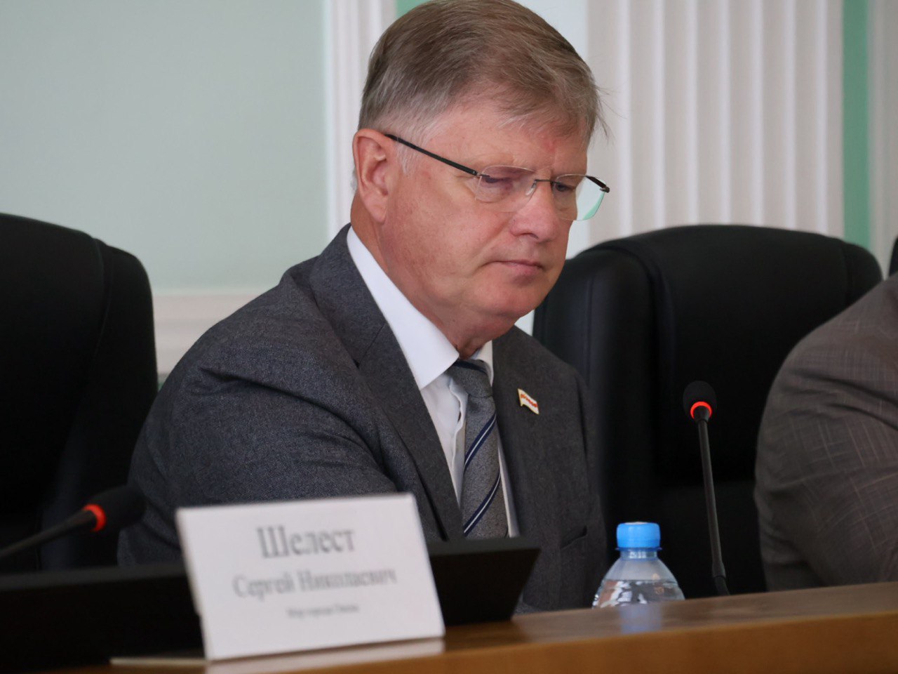 Депутаты Омского горсовета высоко оценили отчет мэра Сергея Шелеста Депутаты Омского горсовета высоко оценили отчет мэра Сергея Шелеста