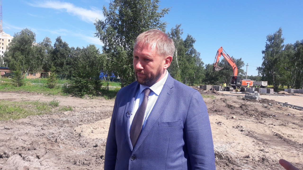 Омские депутаты проверили строительство семейного парка на «Московке»