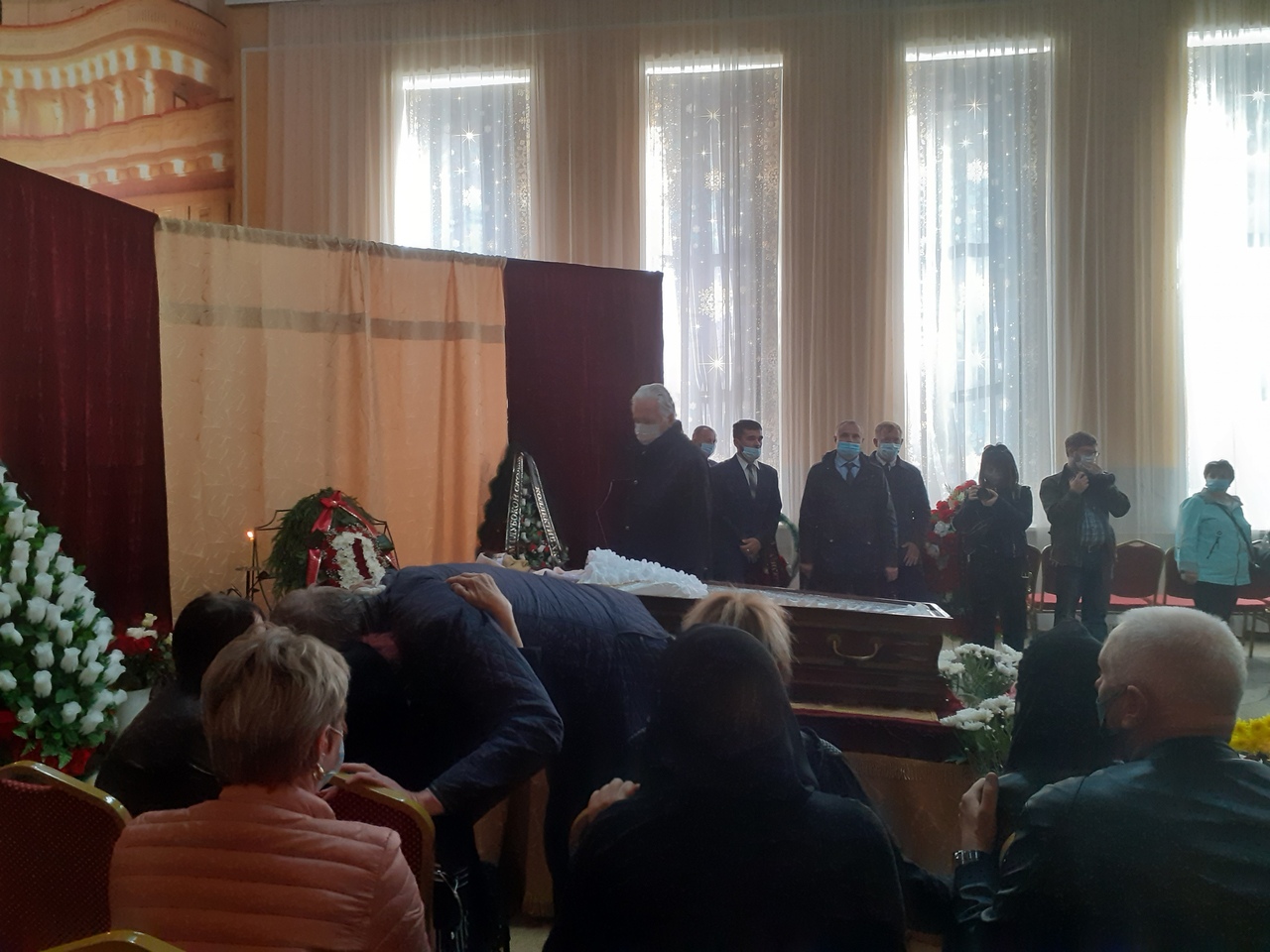 «Такая добрая была»: Омск душевно попрощался с бывшим вице-губернатором Вижевитовой – фото