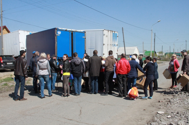 Жители Омска поблагодарили «Оплот» за тысячи бесплатных цыплят