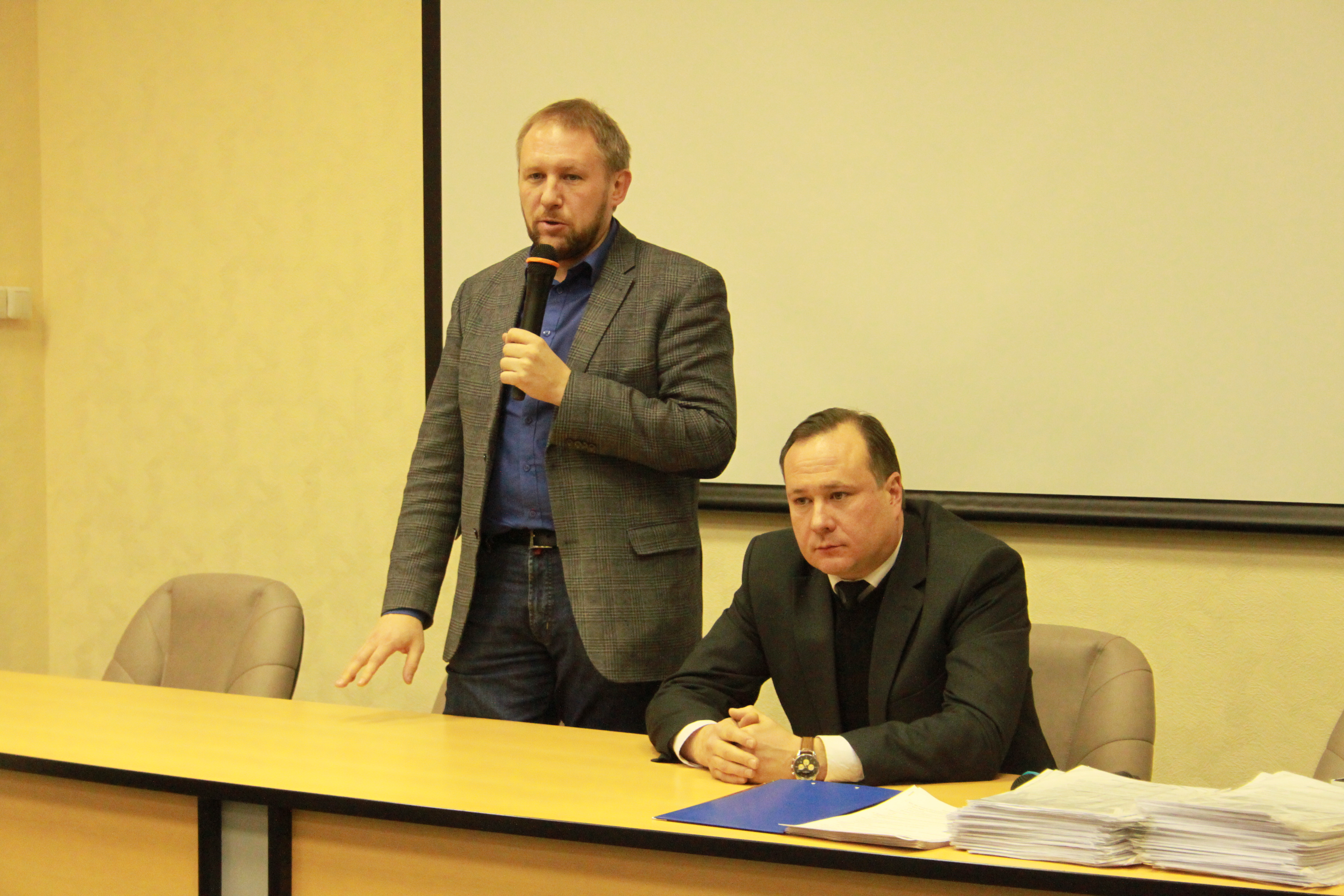 «Оплот» проинструктировал омичей, как сотрудничать с управляющими компаниями «Оплот» проинструктировал омичей, как сотрудничать с управляющими компаниями