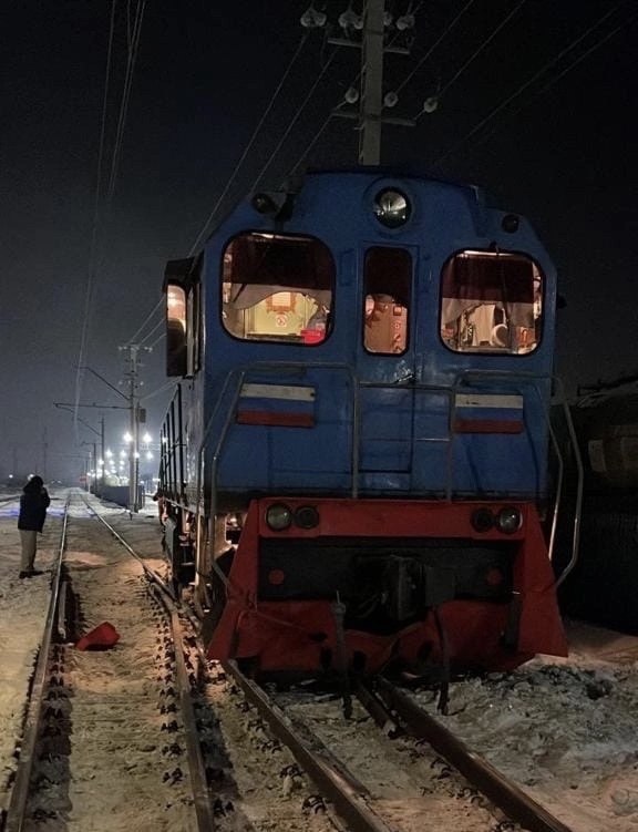 Под Омском внезапно сошел с рельсов локомотив Под Омском внезапно сошел с рельсов локомотив
