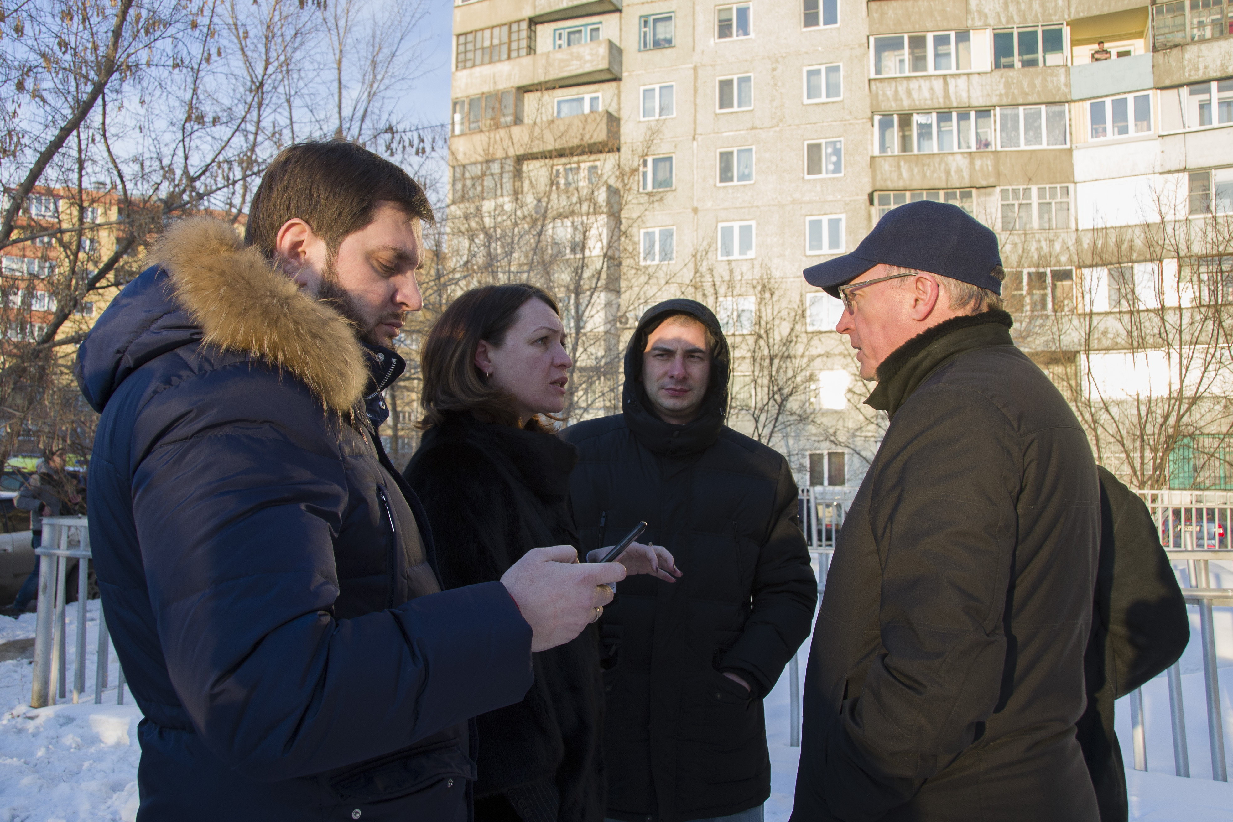 В Омске полыхает многоэтажка из-за хлопка газа - фото (Обновляется)