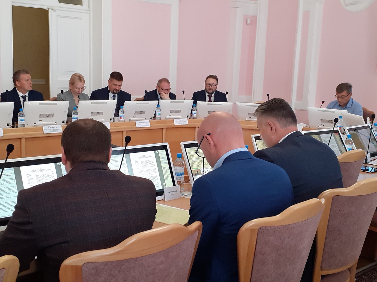 В Омске обсудили перспективы реанимации троллейбусов и трамваев В Омске обсудили перспективы реанимации троллейбусов и трамваев