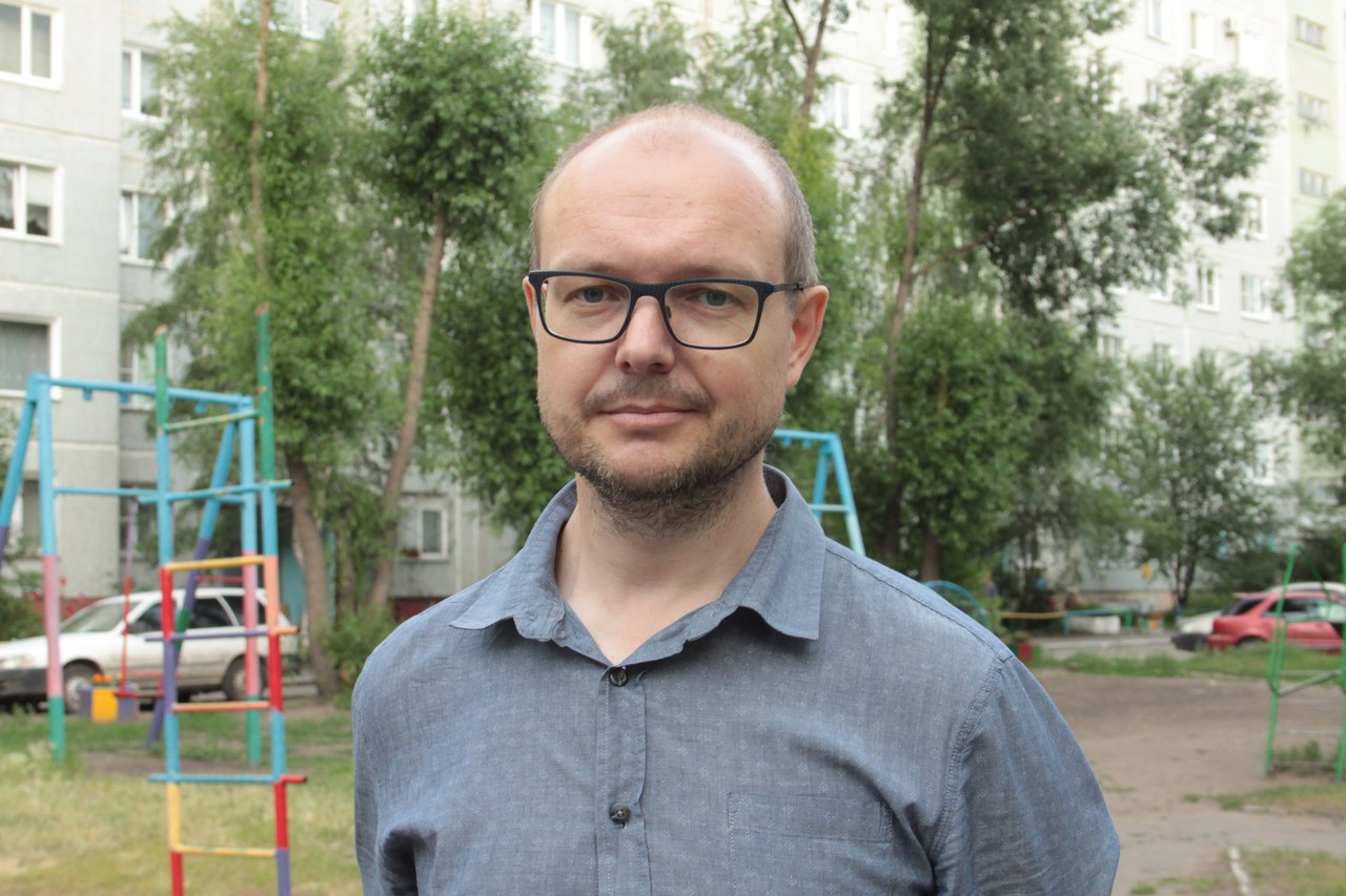 Общественник Ринат Карымов помог жильцам дома на Омской решить проблемы с УК