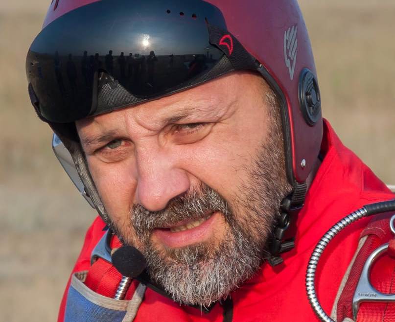Парашютист Роман Аникин: «Нужно научиться контролировать свой страх» Парашютист Роман Аникин: «Нужно научиться контролировать свой страх»
