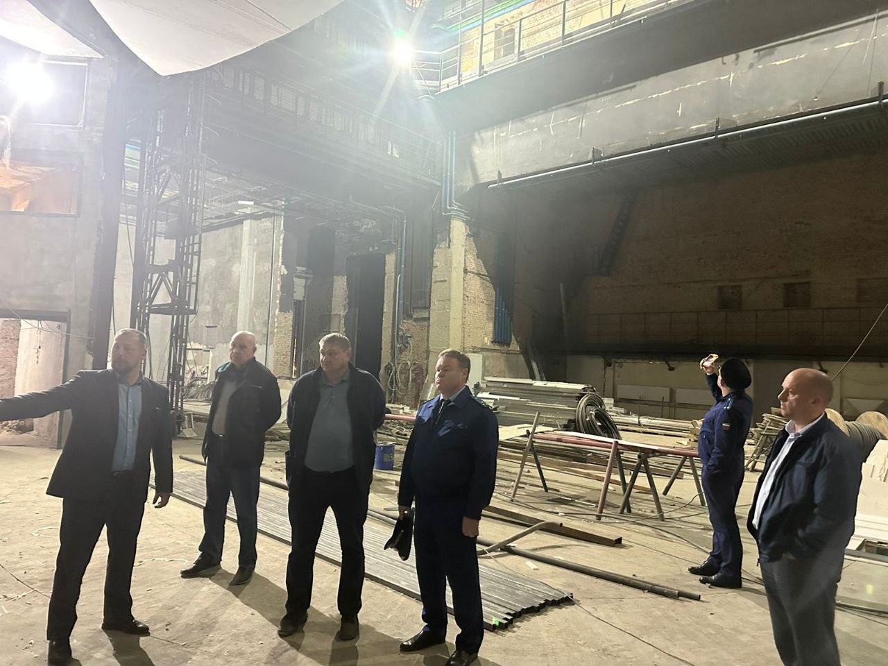 Прокуратура показала состояние ремонтируемого омского ТЮЗа Прокуратура показала состояние ремонтируемого омского ТЮЗа