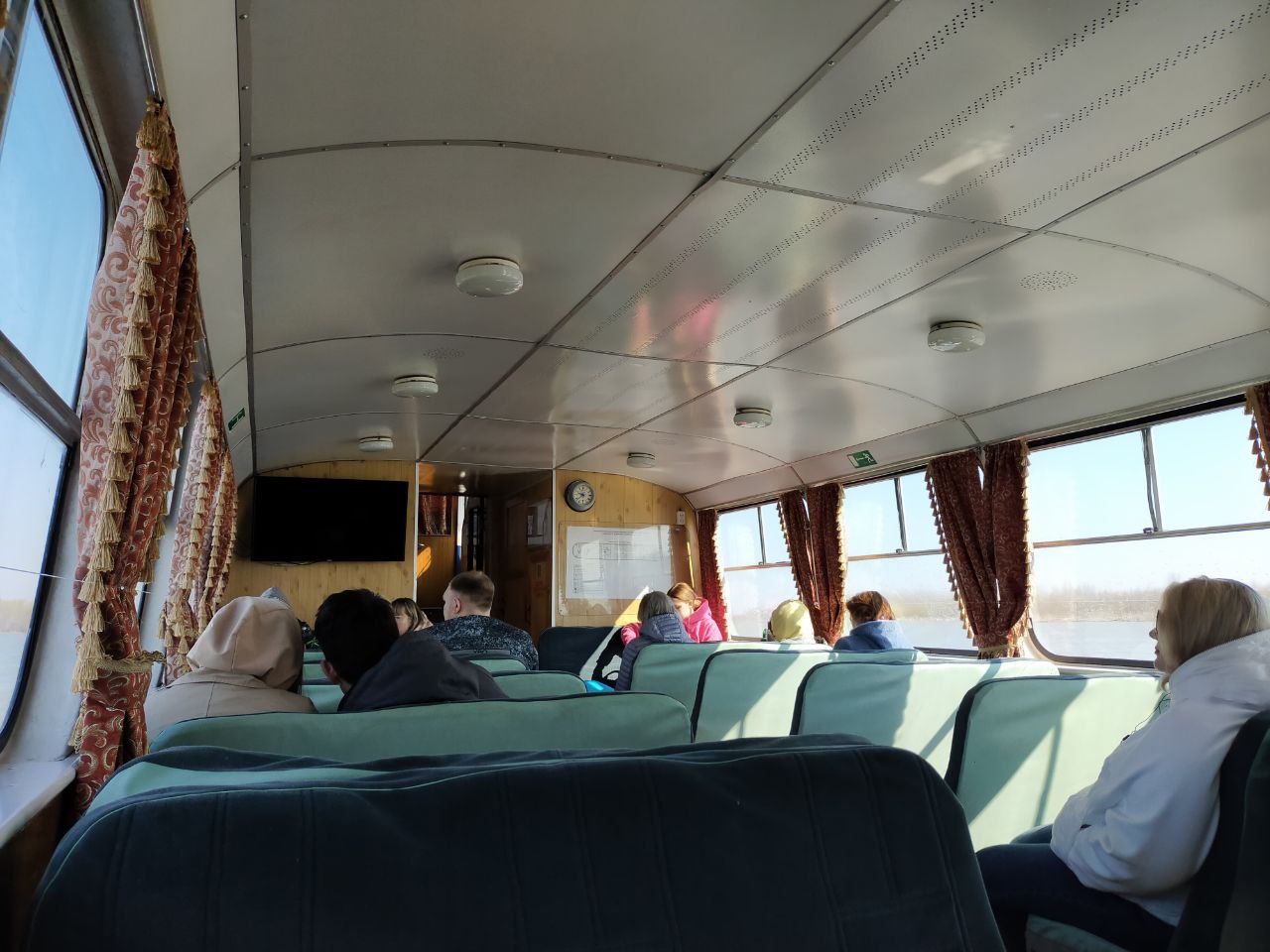В Большеречье на теплоходе, машине или автобусе: что посетить, помимо зоопарка? В Большеречье на теплоходе, машине или автобусе: что посетить, помимо зоопарка?