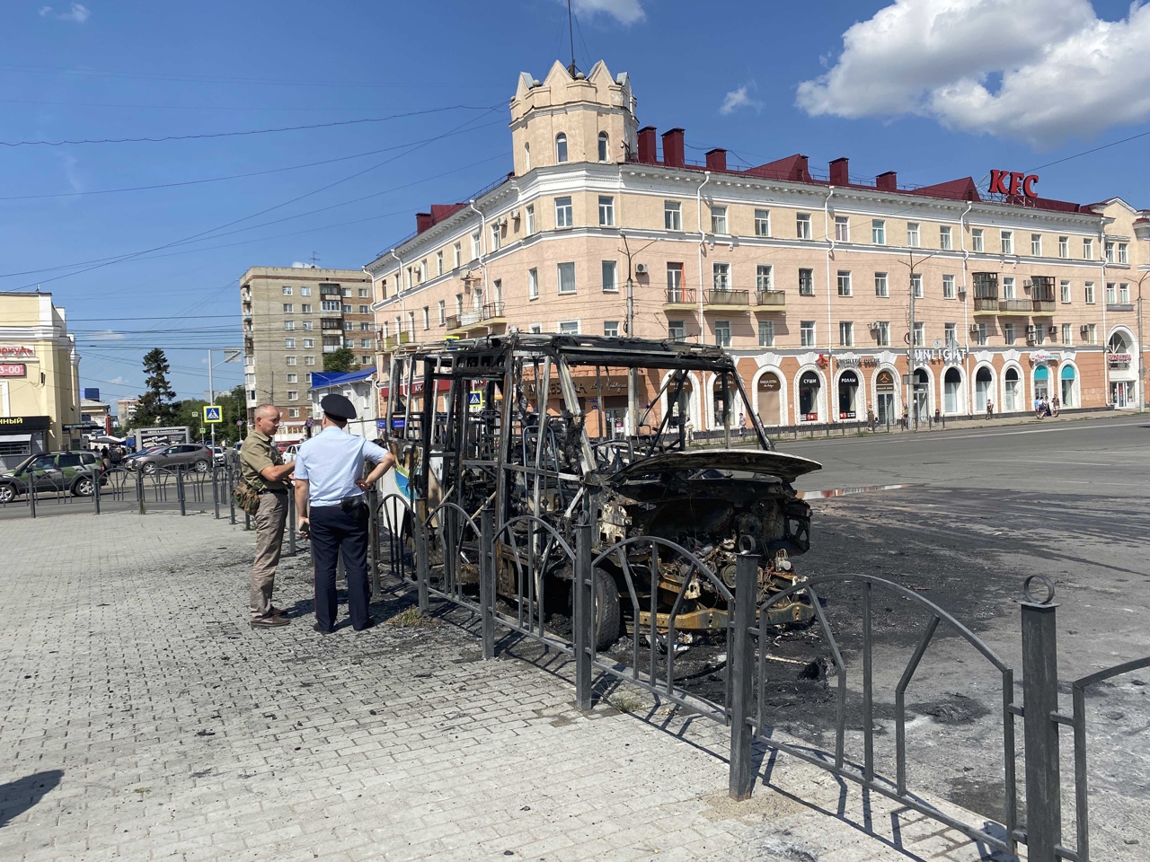 В мэрии Омска прокомментировали пожар в ПАТП с вновь сгоревшими «Луидорами» В мэрии Омска прокомментировали пожар в ПАТП с вновь сгоревшими «Луидорами»