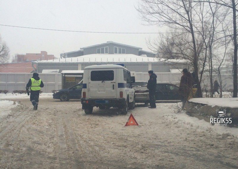 ГИБДД: за два утренних часа в Омске произошло 14 аварий