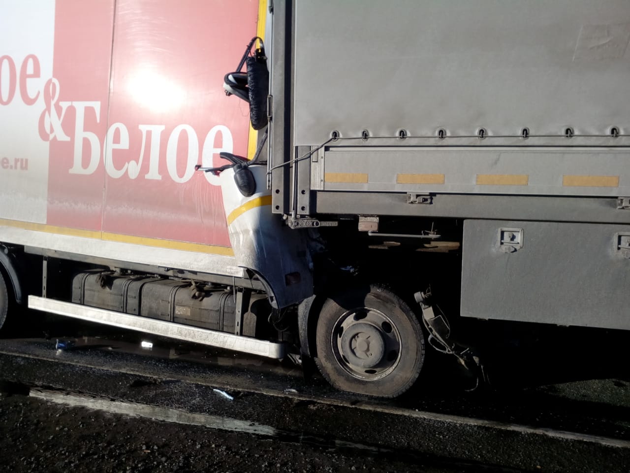 В массовой аварии с газовозом на «трассе смерти» в Омской области погиб водитель из Челябинска В массовой аварии с газовозом на «трассе смерти» в Омской области погиб водитель из Челябинска