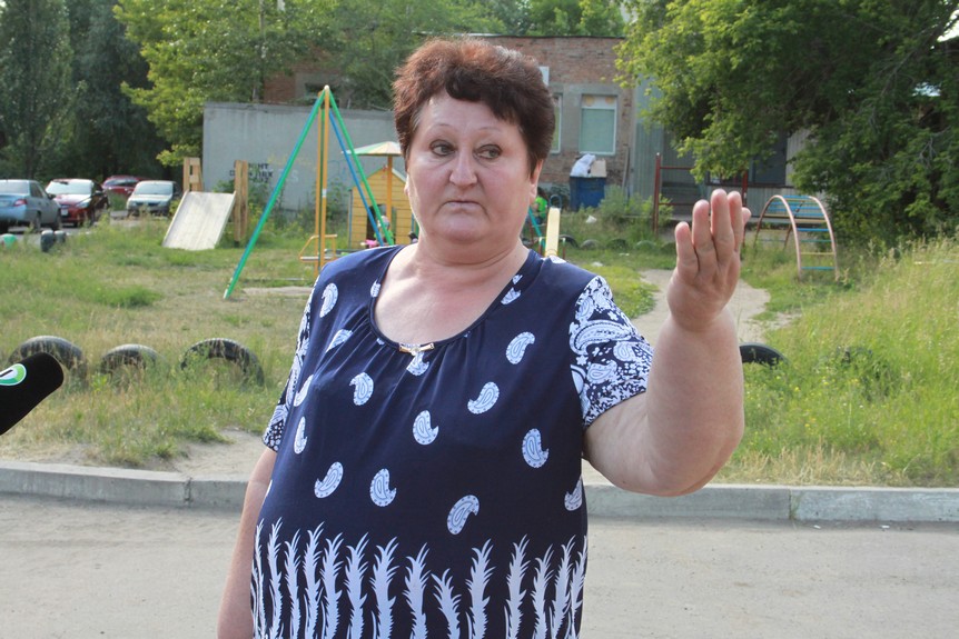 «Оплот» будет добиваться закрытия нелегальной сауны с шашлыками, расположенной напротив школы