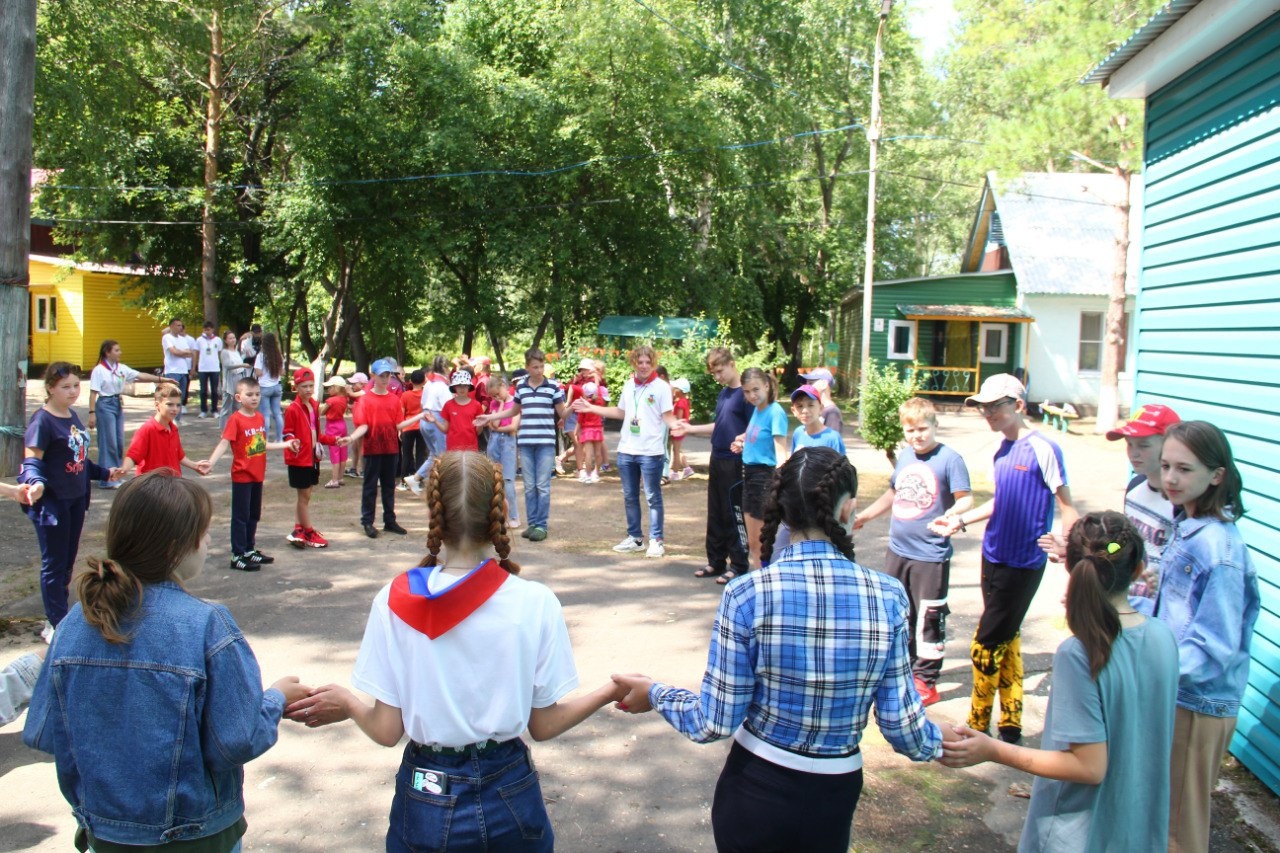 В омских детских оздоровительных лагерях остались места на августовские смены В омских детских оздоровительных лагерях остались места на августовские смены