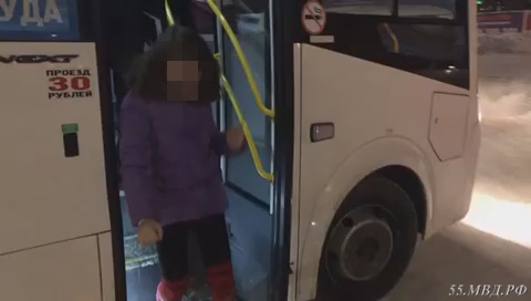 Сельчанка приехала в Омск на праздники и потеряла 8-летнюю дочку Сельчанка приехала в Омск на праздники и потеряла 8-летнюю дочку
