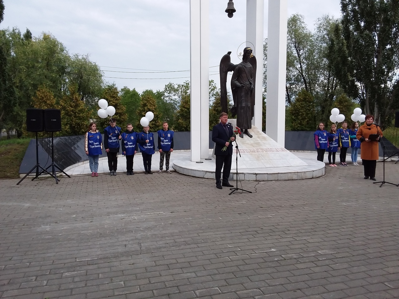 Корбут и Фадина открыли в Омске аллею ликвидаторов Чернобыльской аварии Корбут и Фадина открыли в Омске аллею ликвидаторов Чернобыльской аварии