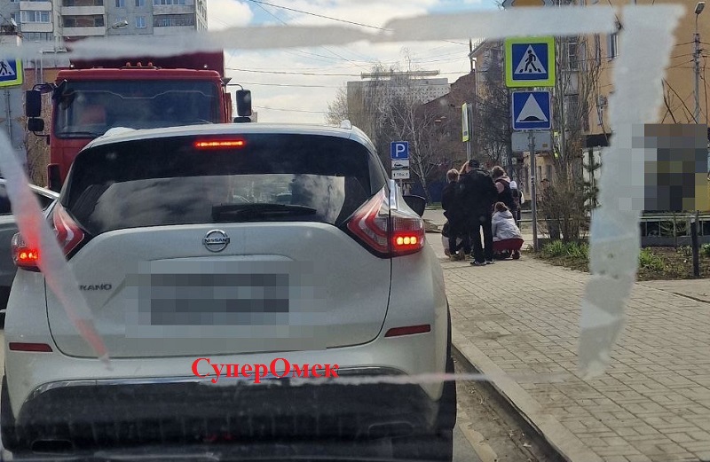В Омске грузовик сбил женщину на Волочаевской В Омске грузовик сбил женщину на Волочаевской