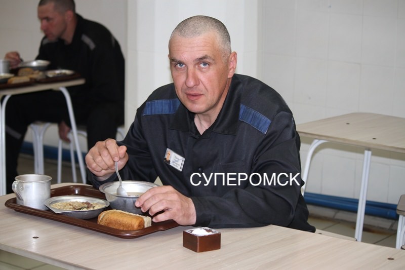 Осужденный по обвинению в диверсии рассказал о быте в омской тюрьме Осужденный по обвинению в диверсии рассказал о быте в омской тюрьме