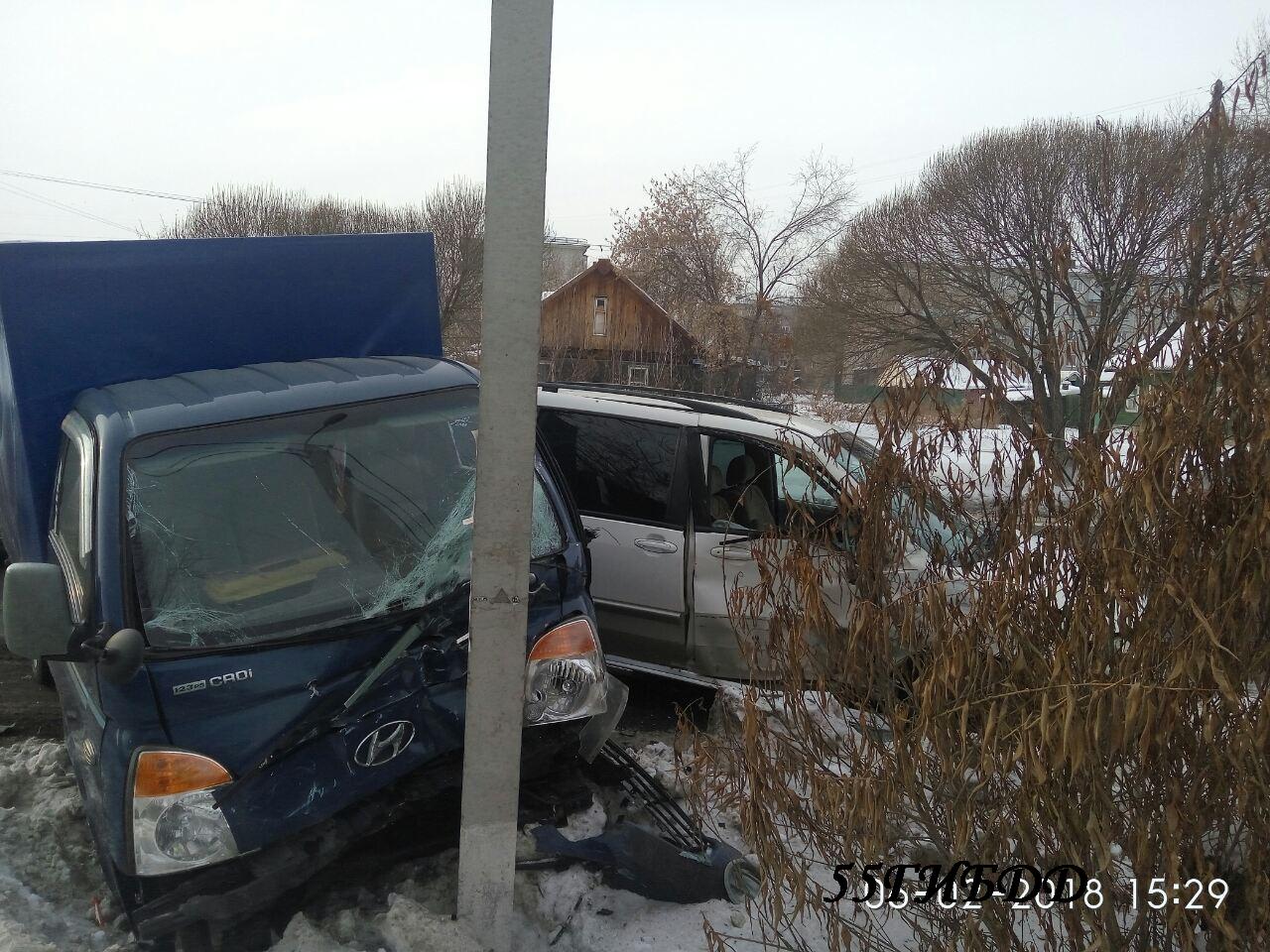 Пьяный омич устроил аварию на встречной полосе