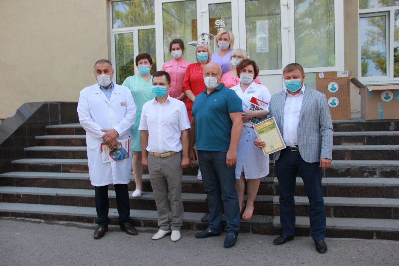 Степан Бонковский и Виктор Назаров передали омскому роддому № 2 современное оборудование Степан Бонковский и Виктор Назаров передали омскому роддому № 2 современное оборудование