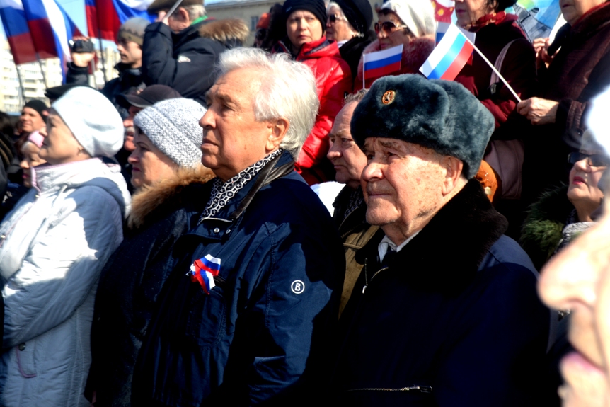 Более трех тысяч омичей вышли на митинг против терроризма Более трех тысяч омичей вышли на митинг против терроризма