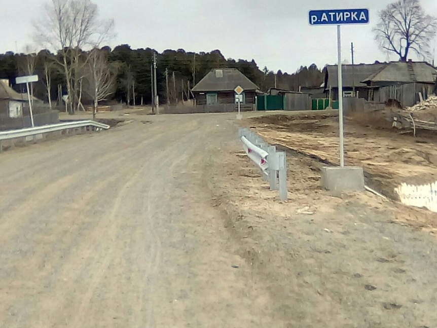 В Омской области размыло дорогу, на которую потратили десятки миллионов рублей