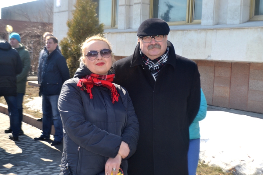 Более трех тысяч омичей вышли на митинг против терроризма Более трех тысяч омичей вышли на митинг против терроризма