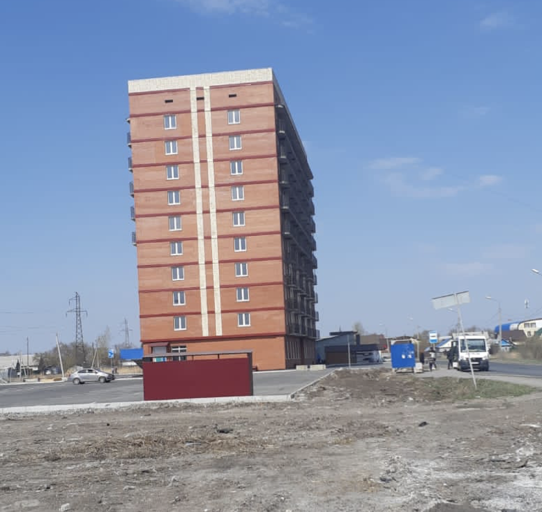 В частном секторе построили дом из 117 однокомнатных квартир В частном секторе построили дом из 117 однокомнатных квартир
