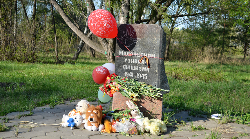 Гуляющие омичи решили не омрачать День Победы горами мусора Гуляющие омичи решили не омрачать День Победы горами мусора