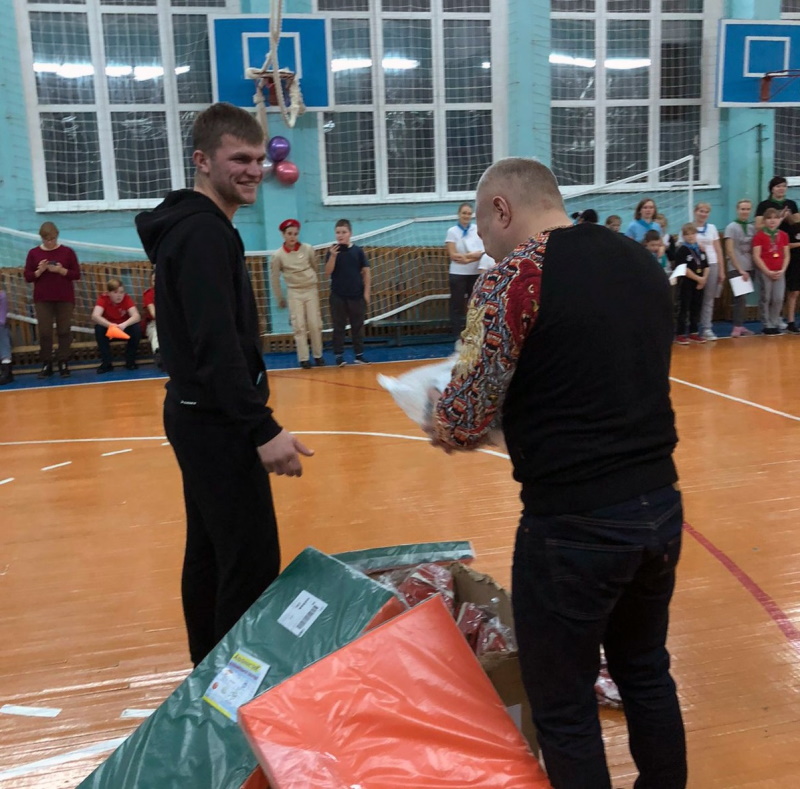 Поселок Омский станет еще спортивнее
