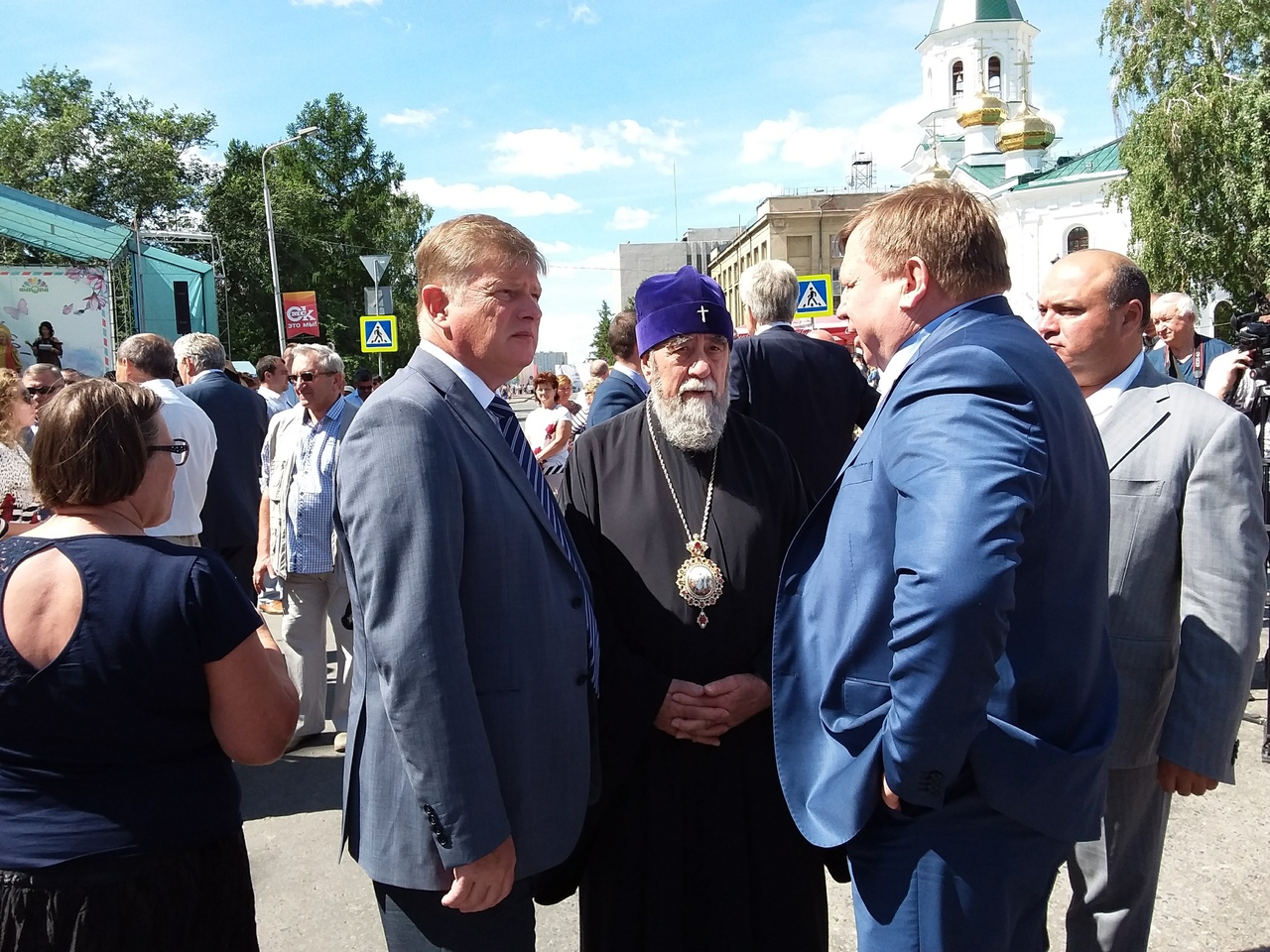 Митрополит Владимир, спикер горсовета Владимир Корбут Митрополит Владимир, спикер горсовета Владимир Корбут