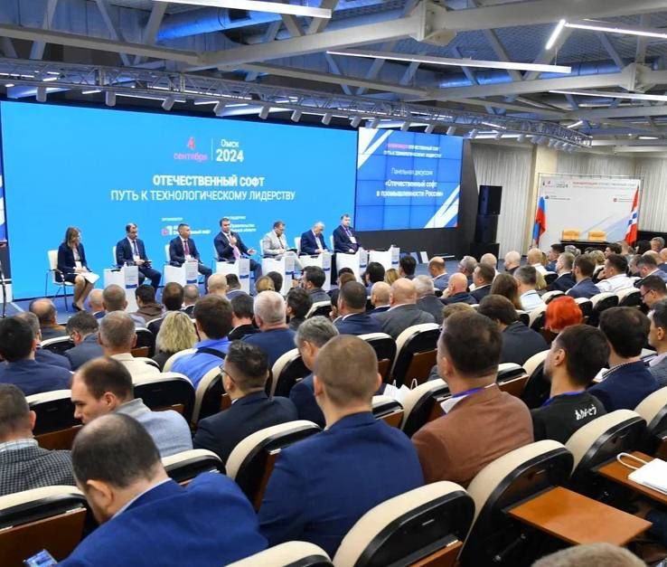 Хоценко и Касперская подписали в Омске соглашение по развитию российских цифровых технологий