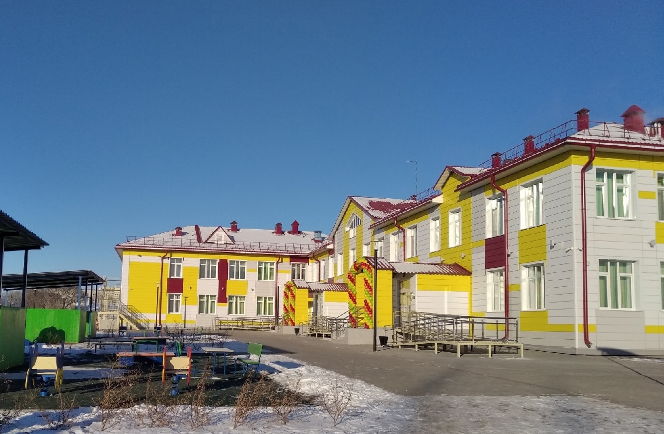 К Новому году юные омичи из Больших Полей получили в подарок новый детский сад К Новому году юные омичи из Больших Полей получили в подарок новый детский сад