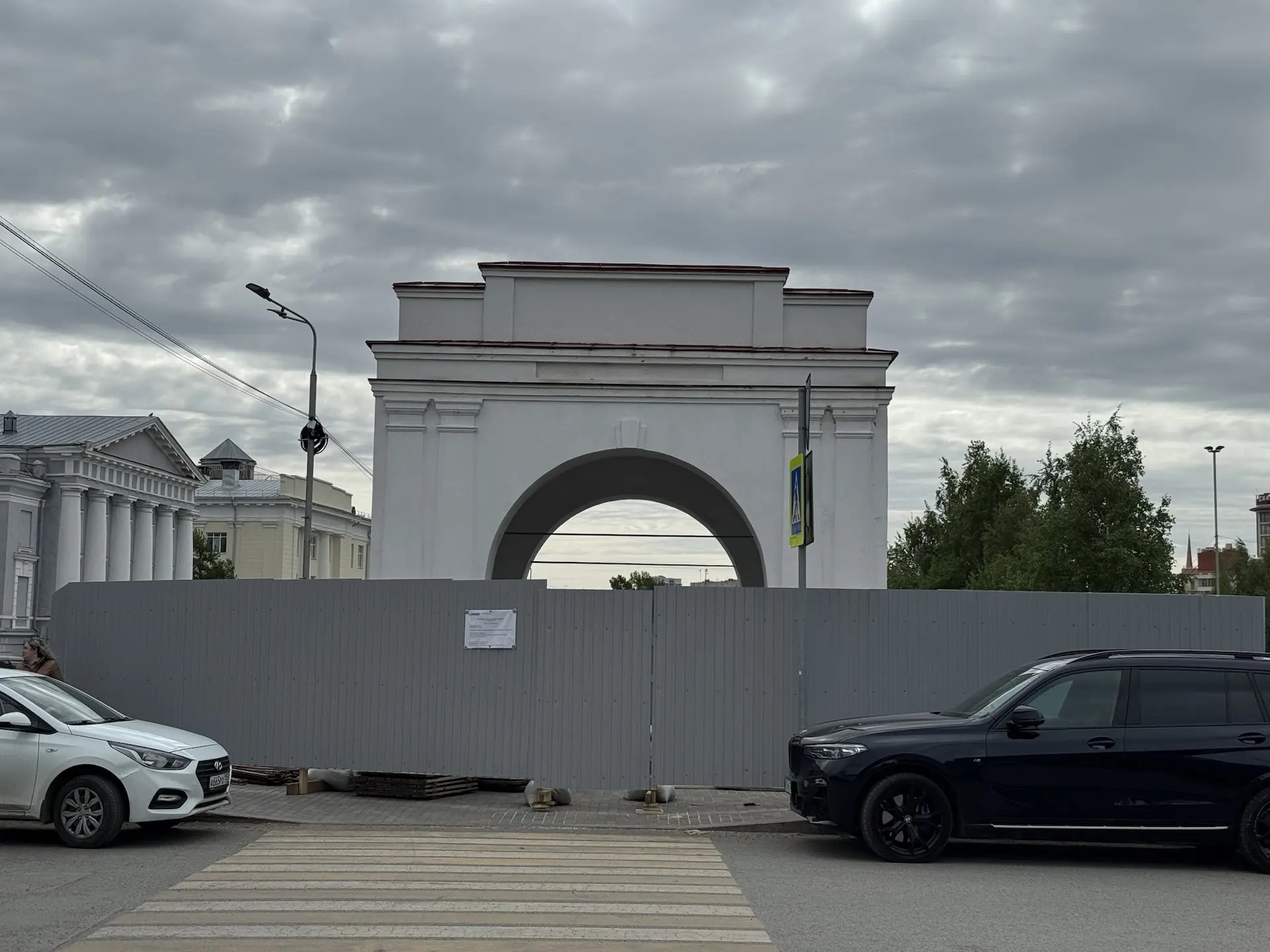 Подрядчик высказался о масштабе ремонта Омских и Тарских ворот