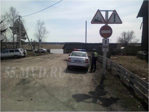 На двух дорогах в Омской области закрыли движение из-за паводка